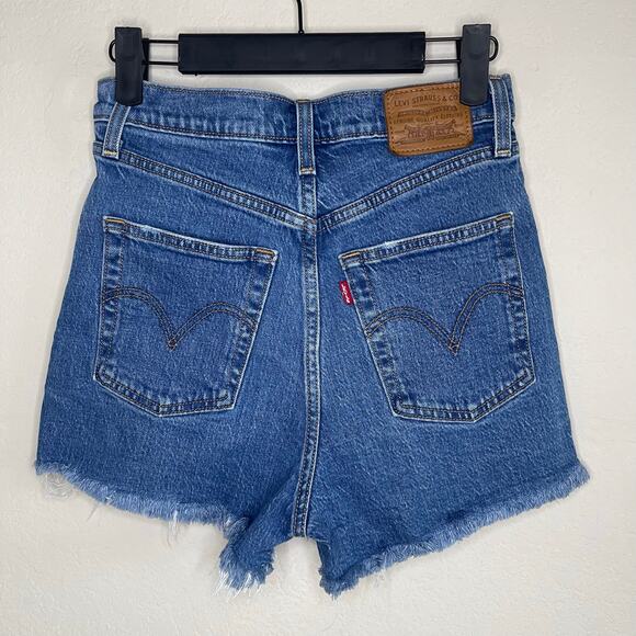 Levi’s Ribcage Shorts Womens Denim Cutoff High Rise Shorts Button Fly - Size 26 - Picture 2 of 6